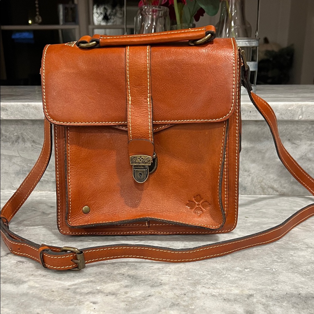 Patricia Nash~Vintage Leather Bag